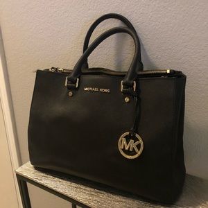 Michael Kors Saffiano Sutton Satchel